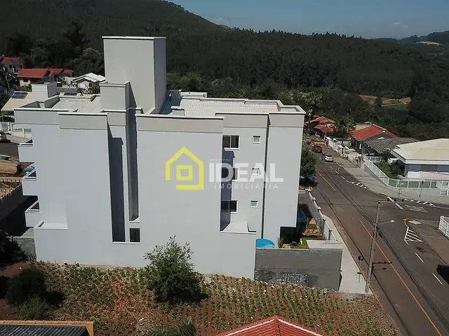 Apartamento 4 quartos e 2 banheiros, à venda, no bairro Itaíba em Concórdia