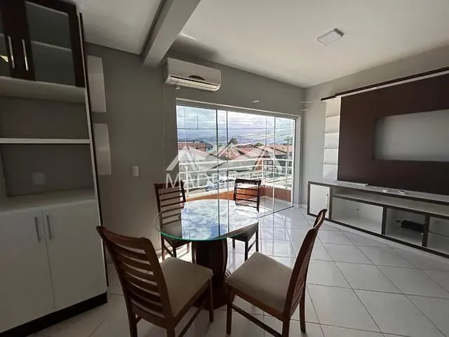 Apartamento 2 quartos e 1 banheiro, à venda, no bairro Barra do Aririú em Palhoça