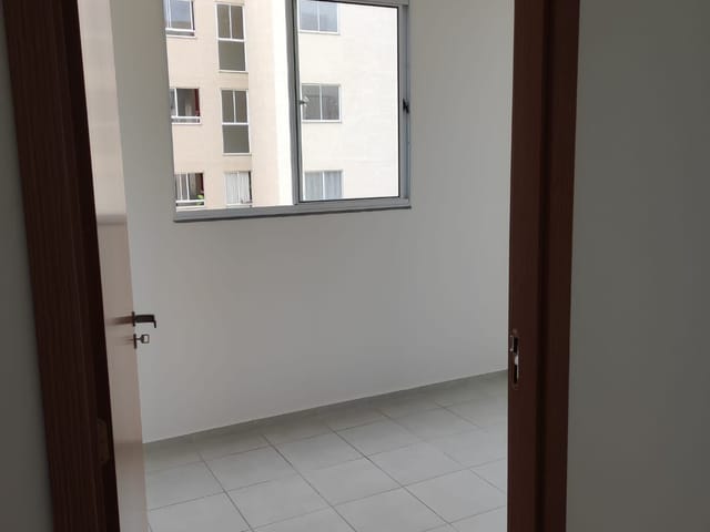 Apartamento 2 quartos e 1 banheiro, para alugar, no bairro Santa Rita em Santa Luzia