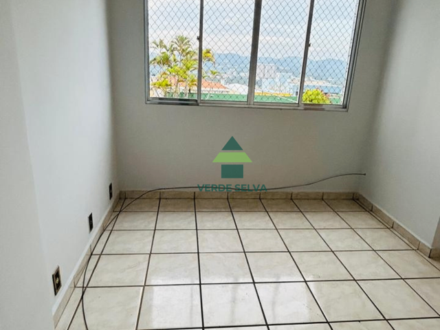 Apartamento 2 quartos e 1 banheiro, para alugar, no bairro Centro em Atibaia