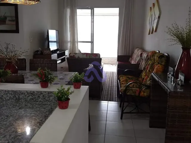 Apartamento 2 quartos e 2 banheiros, à venda, no bairro Mirim em Praia Grande