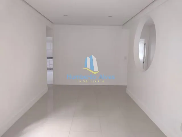 Apartamento 3 quartos e 1 banheiro, para alugar, no bairro Candeias em Vitória da Conquista