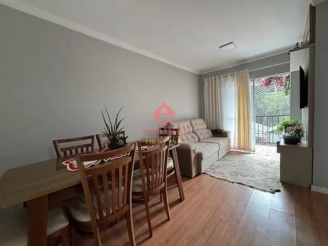 Apartamento com 67m² 3 quartos e 1 banheiro, à venda, no bairro Campo Comprido em Curitiba