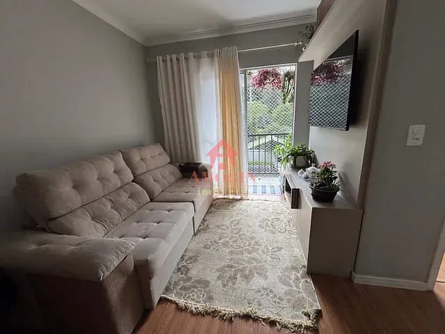 Apartamento com 67m² 3 quartos e 1 banheiro, à venda, no bairro Campo Comprido em Curitiba