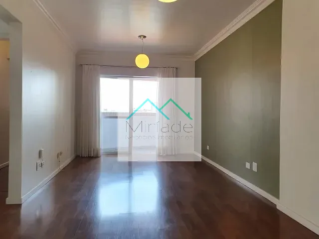 Apartamento com 136m² 3 quartos e 2 banheiros, para alugar, no bairro Vila Izabel em Curitiba