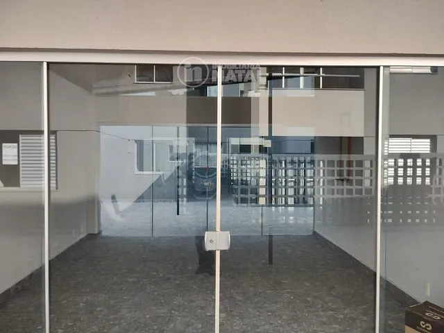 Apartamento com 95m² 3 quartos e 2 banheiros, à venda, no bairro Yara em Londrina