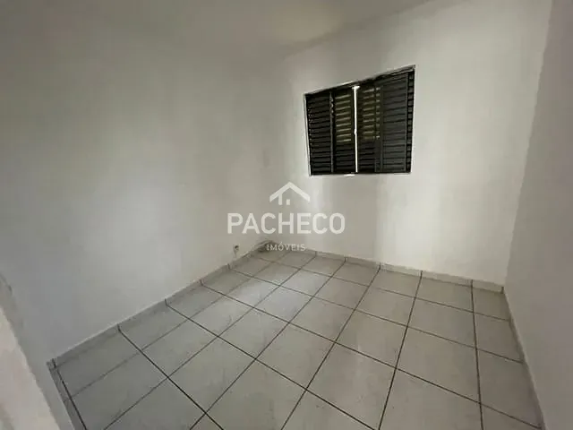Apartamento 2 quartos e 1 banheiro, à venda, no bairro Conjunto Habitacional Roberto Romano em Santa Bárbara D'Oeste