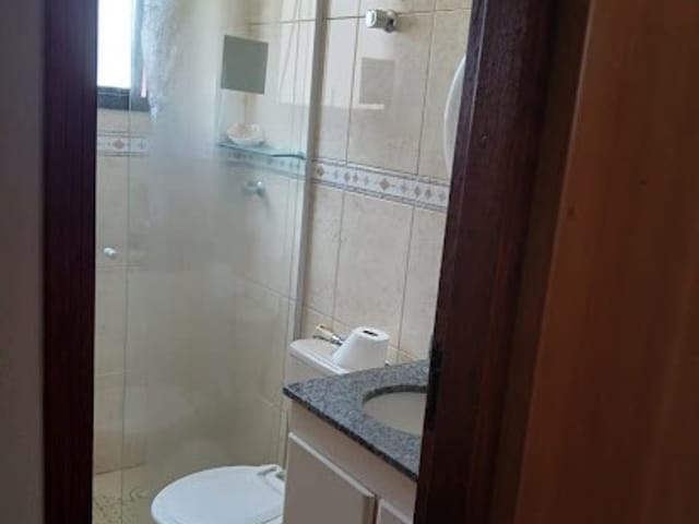 Apartamento 2 quartos e 1 banheiro, para alugar, no bairro Canto do Forte em Praia Grande
