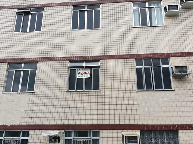 Apartamento com 65m² 2 quartos e 1 banheiro, à venda ou para alugar, no bairro Campo Grande em Rio de Janeiro