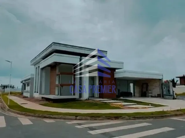 Casa 3 quartos e 4 banheiros, à venda, no bairro Nossa Senhora da Vitória em Ilhéus