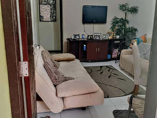 Apartamento 2 quartos e 1 banheiro, à venda, no bairro Serramar em Rio das Ostras