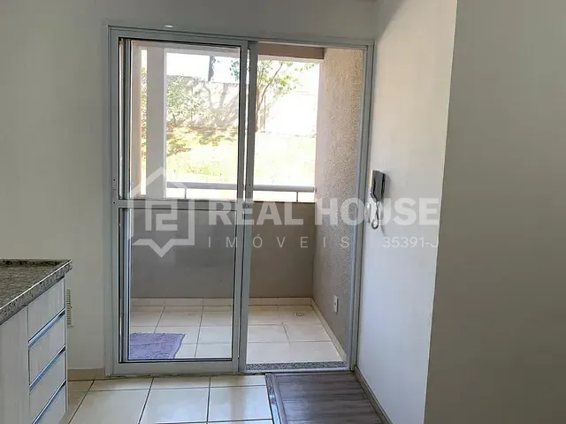 Apartamento 2 quartos e 1 banheiro, para alugar, no bairro Jardim das Estrelas em Sorocaba