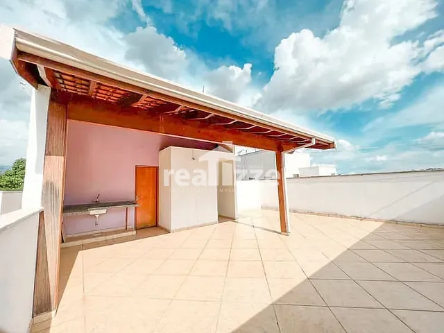 Apartamento 2 quartos e 2 banheiros, à venda, no bairro Conjunto Habitacional Juscelino Kubitschek de Oliveira em Itapira