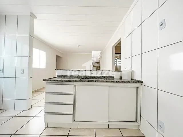 Apartamento 2 quartos e 2 banheiros, à venda, no bairro Conjunto Habitacional Juscelino Kubitschek de Oliveira em Itapira