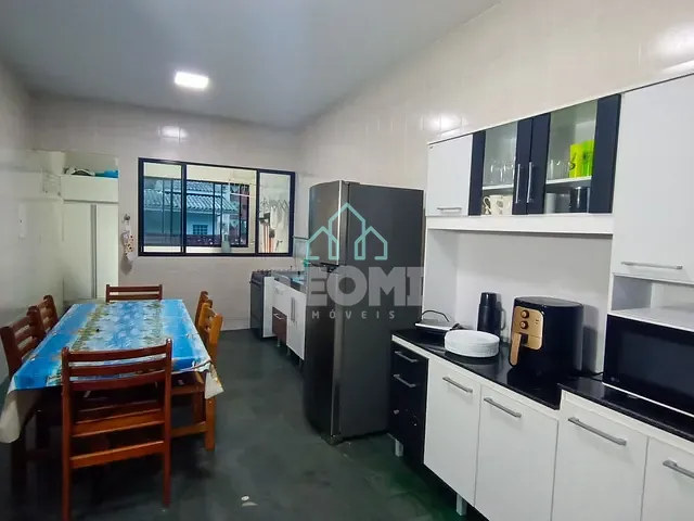Apartamento com 147m² 3 quartos e 2 banheiros, à venda, no bairro Toninhas em Ubatuba