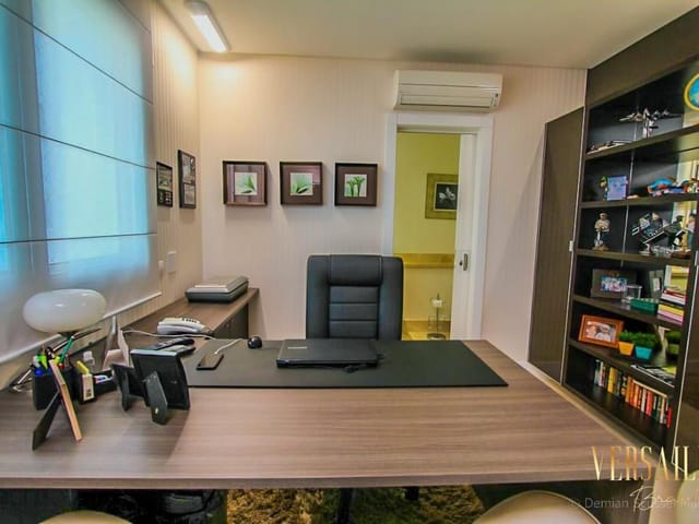 Apartamento 5 quartos e 8 banheiros, à venda, no bairro Centro em Balneário Camboriú