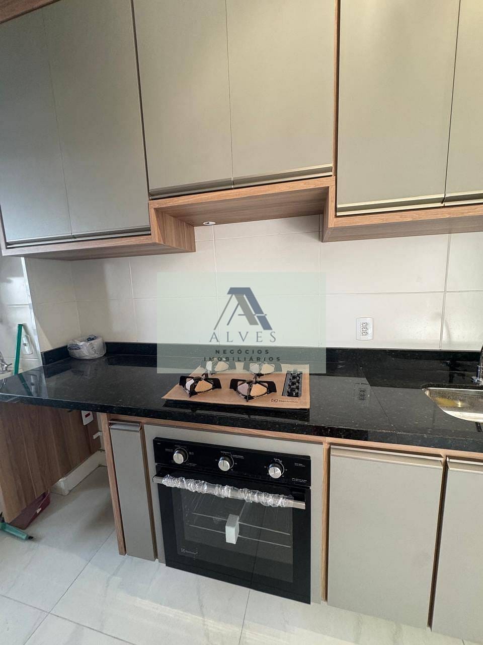 Apartamento à venda e aluguel com 2 quartos, 85m² - Foto 13