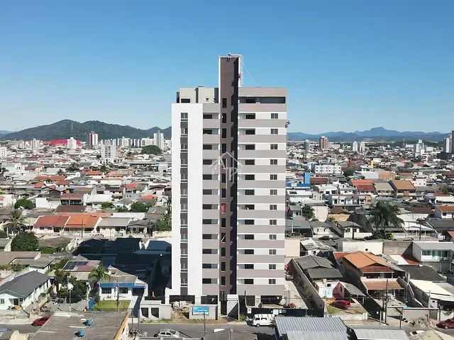 Apartamento 2 quartos e 2 banheiros, à venda, no bairro Cordeiros em Itajaí