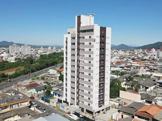 Apartamento 2 quartos e 2 banheiros, à venda, no bairro Cordeiros em Itajaí