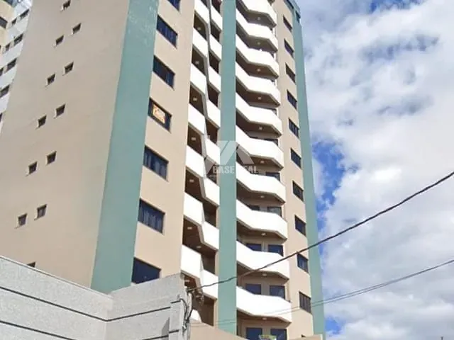 Apartamento com 203m² 3 quartos e 2 banheiros, à venda, no bairro Centro em Guarapuava