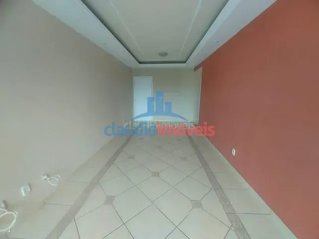 Apartamento 2 quartos e 1 banheiro, para alugar, no bairro Aterrado em Volta Redonda