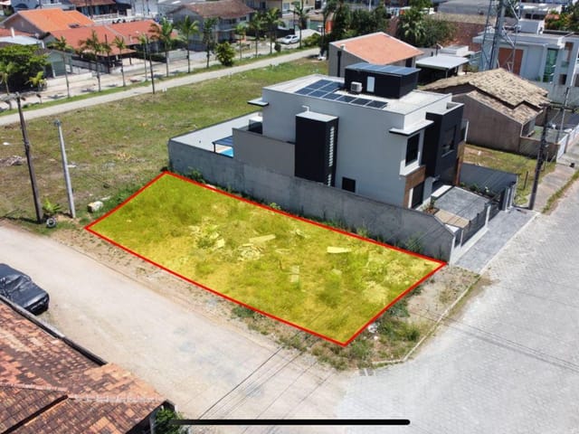 Apartamento 2 quartos e 2 banheiros, à venda, no bairro Praia Alegre em Penha