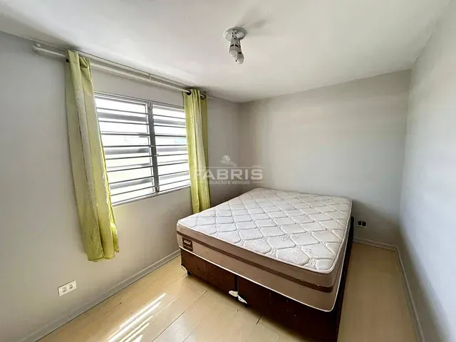 Apartamento 2 quartos e 1 banheiro, para alugar, no bairro Vila Bancária em Campo Largo