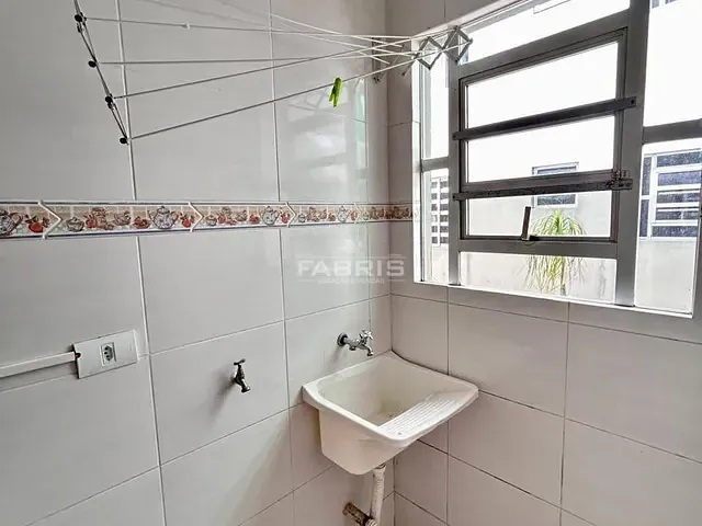 Apartamento 2 quartos e 1 banheiro, para alugar, no bairro Vila Bancária em Campo Largo