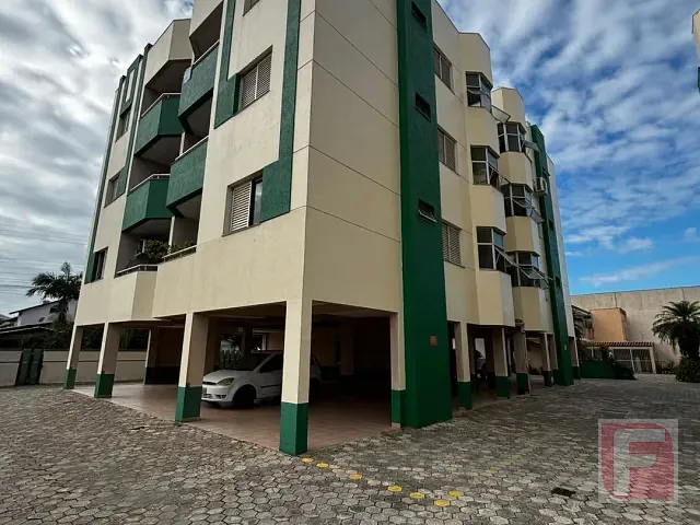 Apartamento com 96m² 2 quartos e 1 banheiro, à venda, no bairro Centro em Itapoá