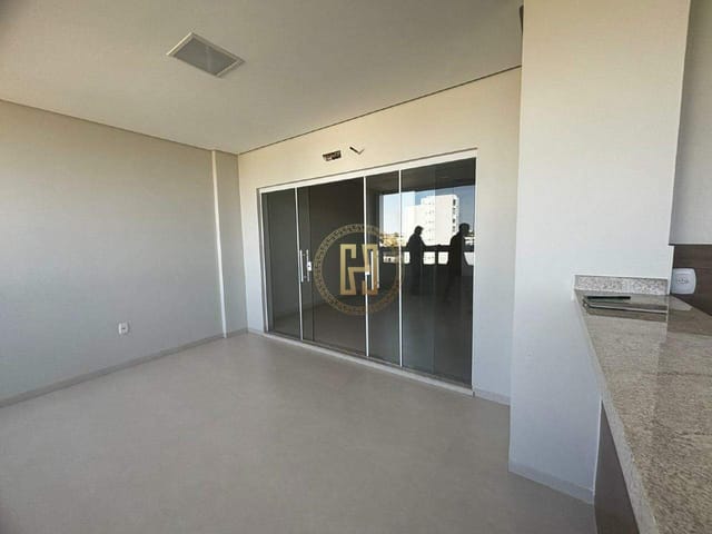 Apartamento com 168m² 3 quartos e 3 banheiros, à venda, no bairro Centro em Nova Mutum