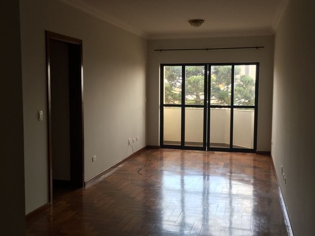Foto do Apartamento - Apartamento com Duas Vagas de Garagem Paralelas no Edifício Antares para locação, Centro, Apucarana, PR - ALUGUE SEM FIADOR | J. Mareze Imóveis Ltda