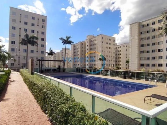 Apartamento com 52m² 2 quartos e 1 banheiro, à venda, no bairro Conjunto Habitacional Doutor Farid Libos em Londrina