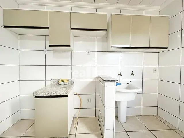 Apartamento 2 quartos e 2 banheiros, para alugar, no bairro Conjunto Habitacional Juscelino Kubitschek de Oliveira em Itapira