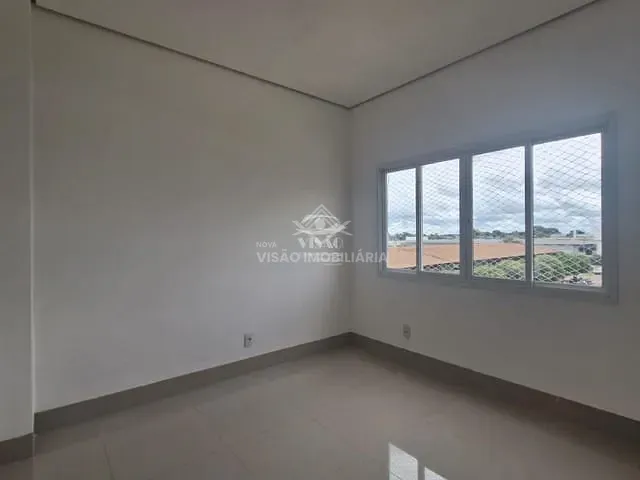 Apartamento 3 quartos e 2 banheiros, à venda, no bairro Setor Industrial Sul em Sinop
