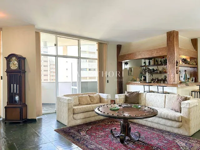 Apartamento 5 quartos e 4 banheiros, à venda, no bairro Centro em Londrina