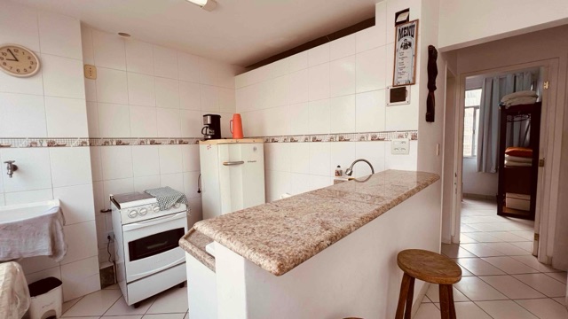 Apartamento 2 quartos e 1 banheiro, à venda, no bairro Centro em Cabo Frio