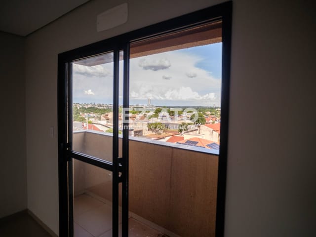 Apartamento 2 quartos e 1 banheiro, à venda, no bairro Parque Alvorada em Dourados