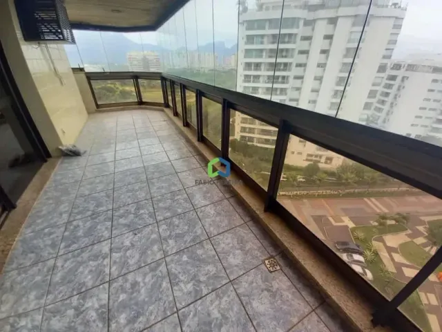 Apartamento com 302m² 4 quartos e 6 banheiros, à venda, no bairro Barra da Tijuca em Rio de Janeiro