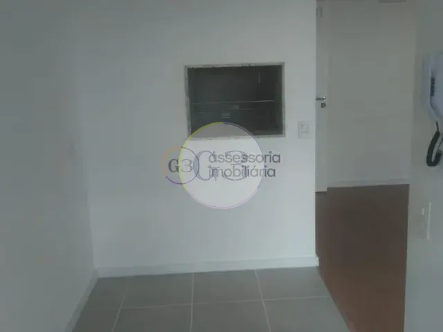 Apartamento 2 quartos e 2 banheiros, à venda, no bairro São Gonçalo em Pelotas