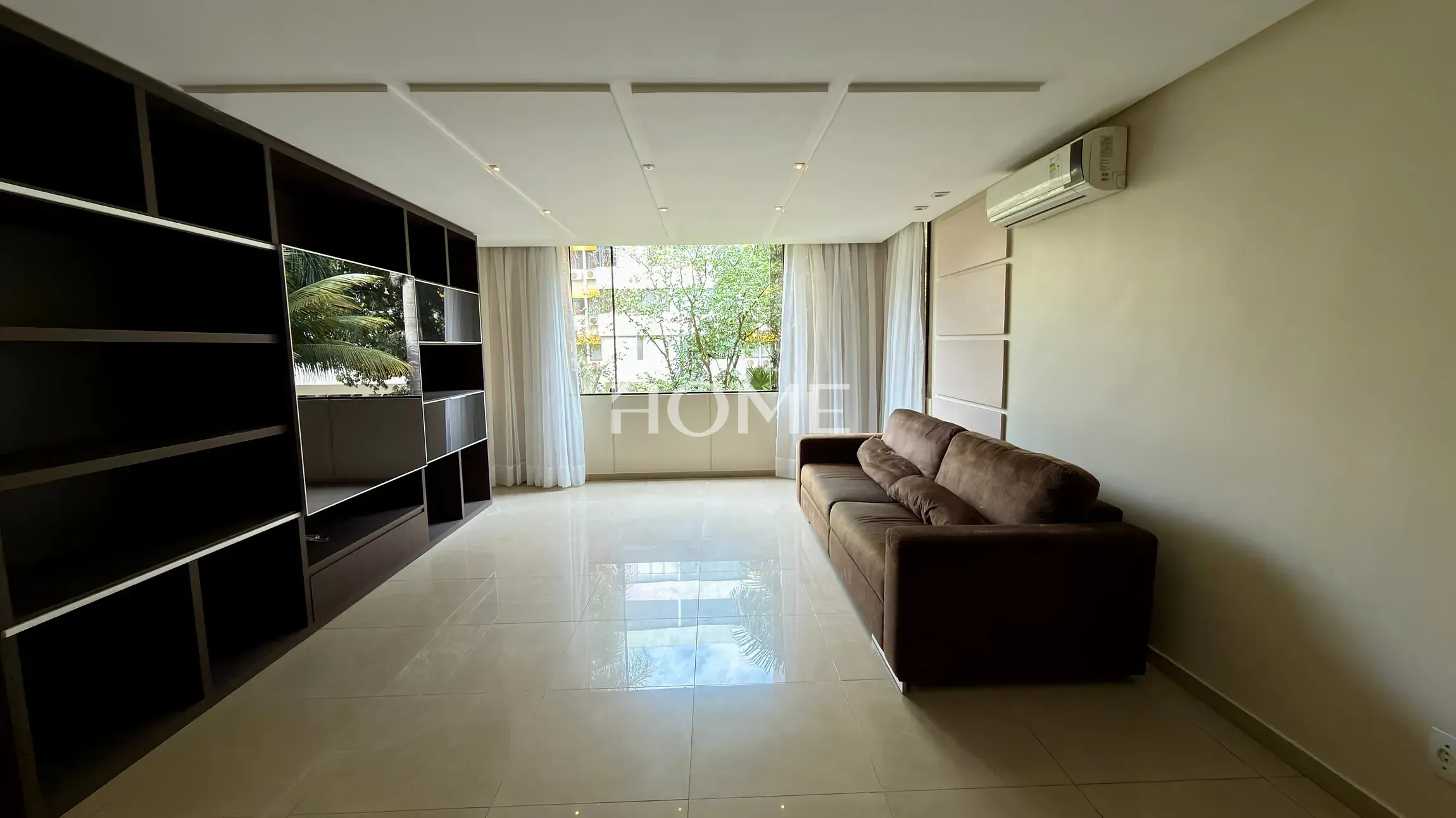 SQN 112, ASA NORTE – 137M² – 3 QUARTOS – MARCENARIA COMPLETA