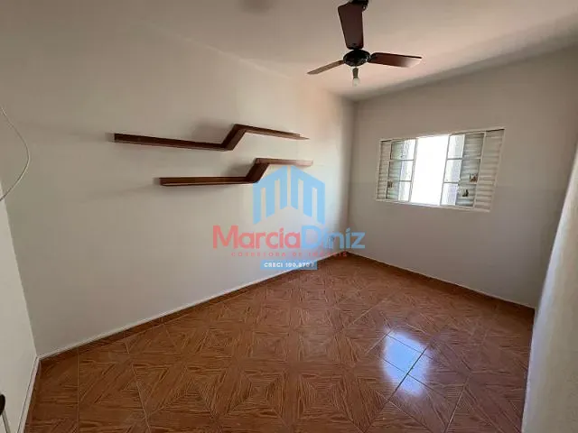 Apartamento 3 quartos e 1 banheiro, para alugar, no bairro Jardim Modelo em Ituverava
