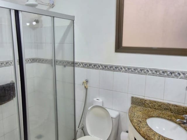 Apartamento 1 quarto e 1 banheiro, para alugar, no bairro Centro em Vassouras