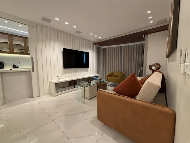 Apartamento 2 quartos e 3 banheiros, para alugar, no bairro Zona Industrial (Guará) em Brasília