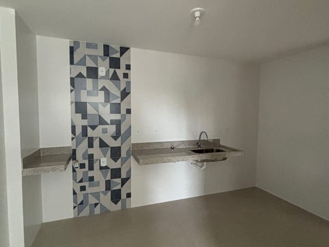 Apartamento 2 quartos e 2 banheiros, à venda ou para alugar, no bairro Lions em Itaperuna