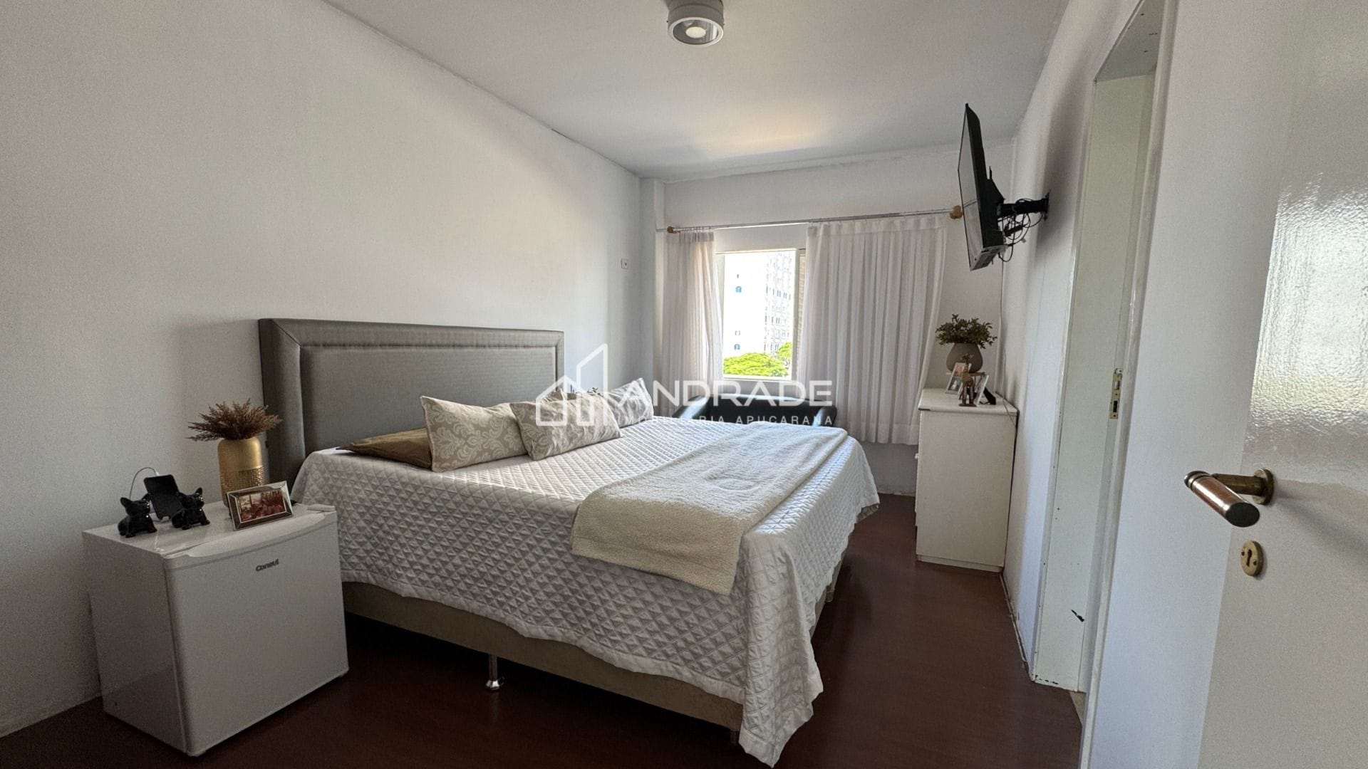 Apartamento à venda com 3 quartos, 158m² - Foto 17