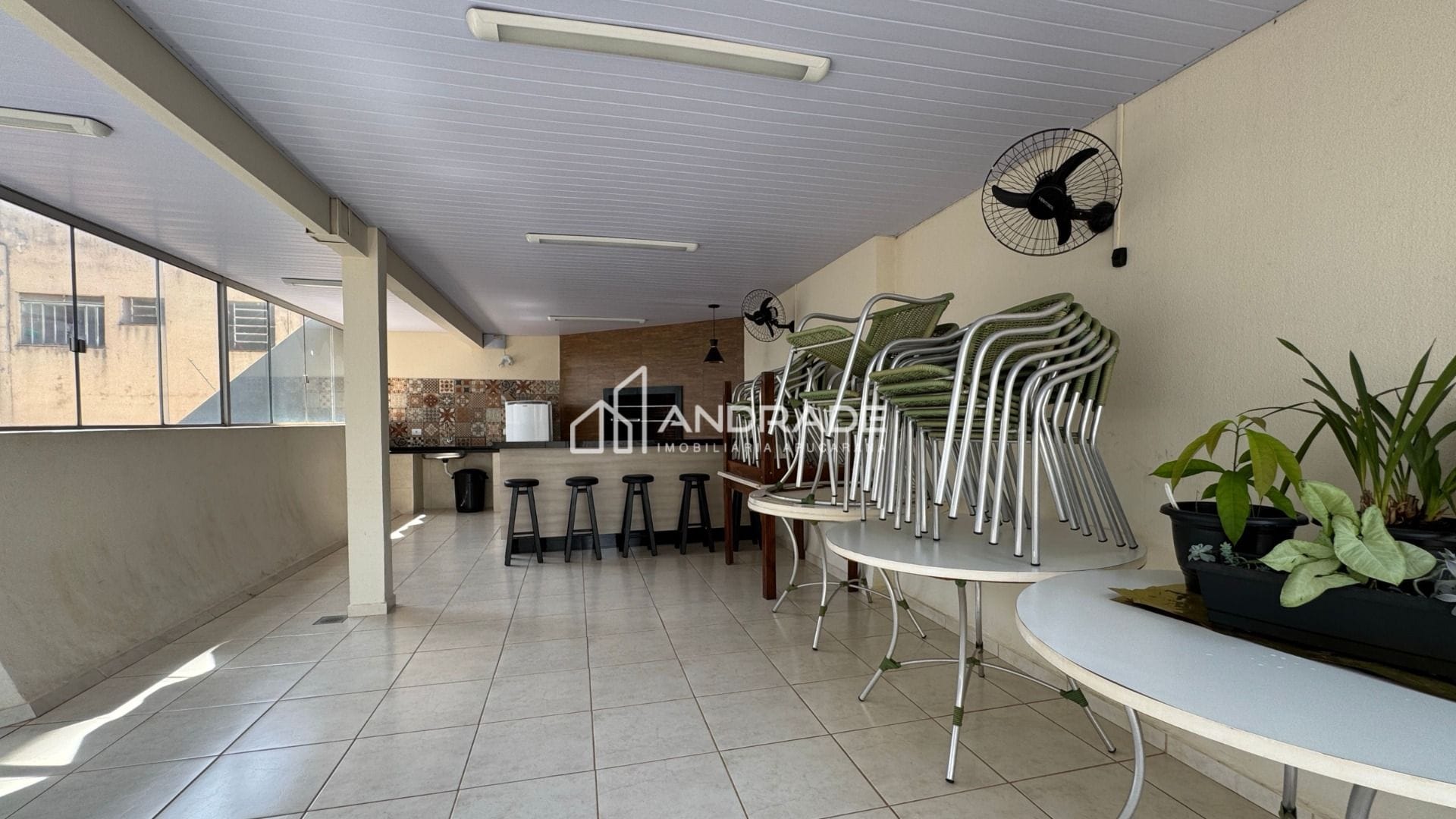 Apartamento à venda com 3 quartos, 158m² - Foto 5