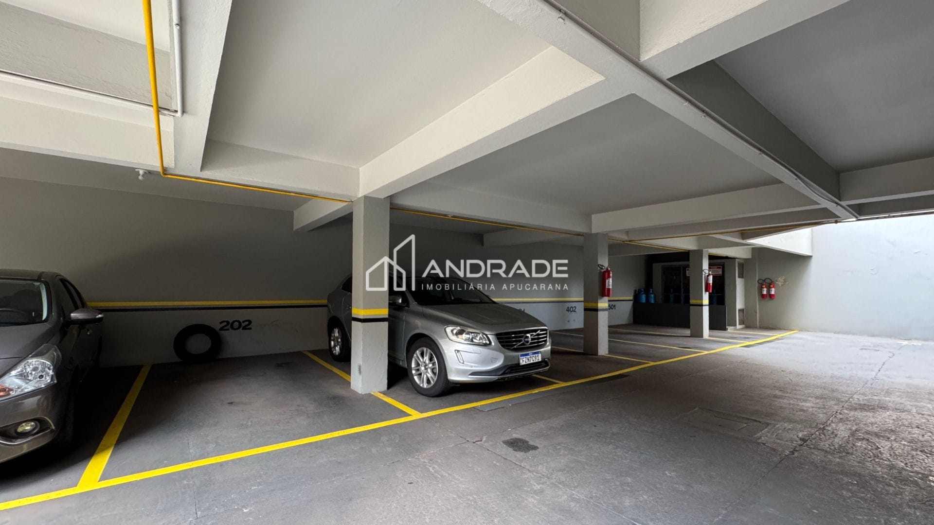 Apartamento à venda com 3 quartos, 158m² - Foto 6