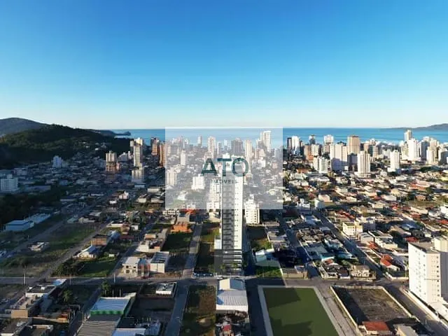 Apartamento 2 quartos e 2 banheiros, à venda, no bairro Morretes em Itapema