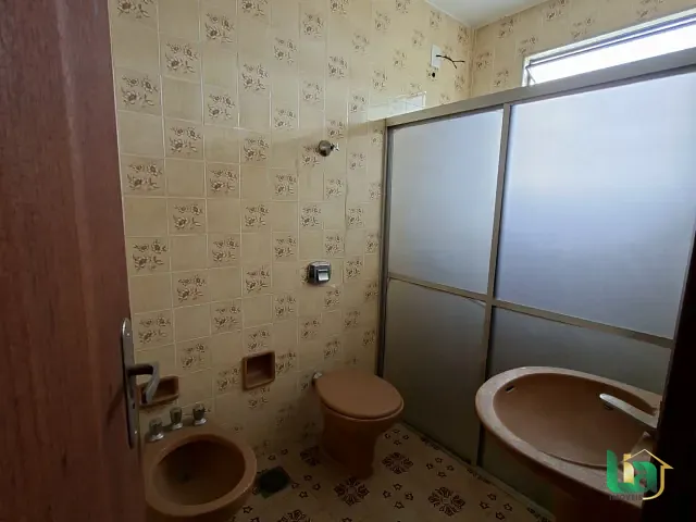 Apartamento 3 quartos e 1 banheiro, para alugar, no bairro Barra em Muriaé