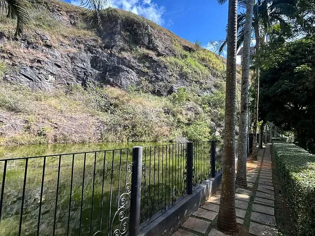 Apartamento 2 quartos e 1 banheiro, à venda, no bairro Cascatinha em Juiz de Fora